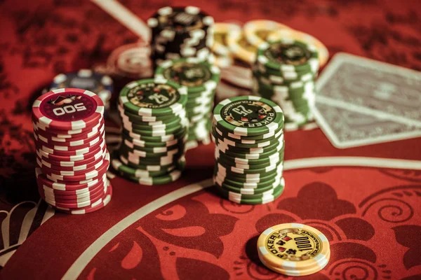 Three Card Poker desktop interface